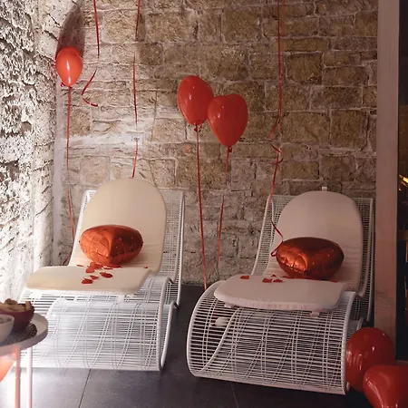 Rhea Luxury Bed & Breakfast 4*