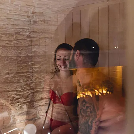 Rhea Luxury Oda ve Kahvaltı 4*