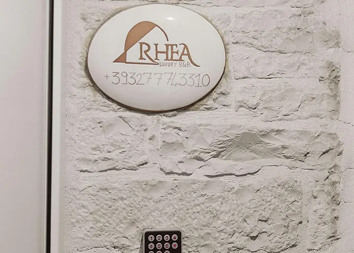 Rhea Luxury