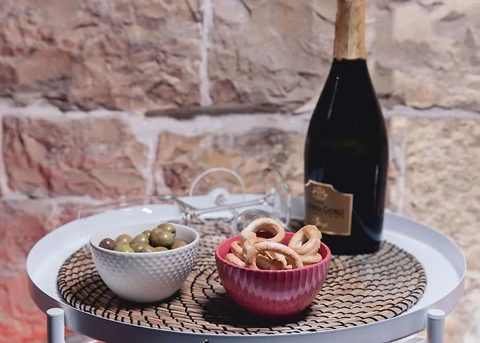 Rhea Luxury Panzió 4*